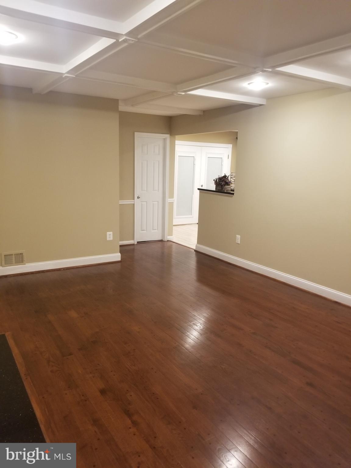 7812 Cliffside Court Springfield, VA 22153 - Photo 14 of 39 family room