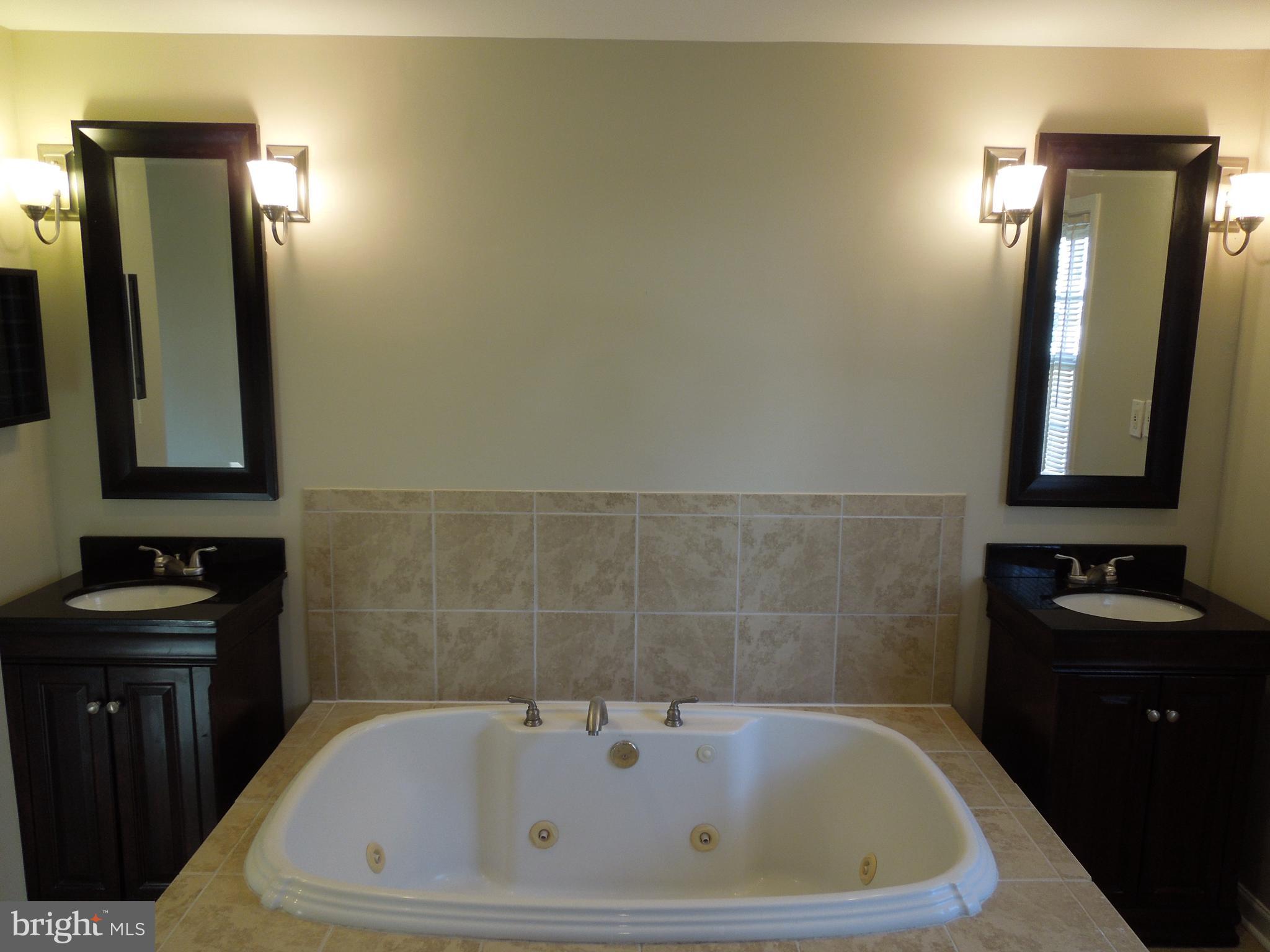7812 Cliffside Court Springfield, VA 22153 - Photo 20 of 39 Master Bath 1