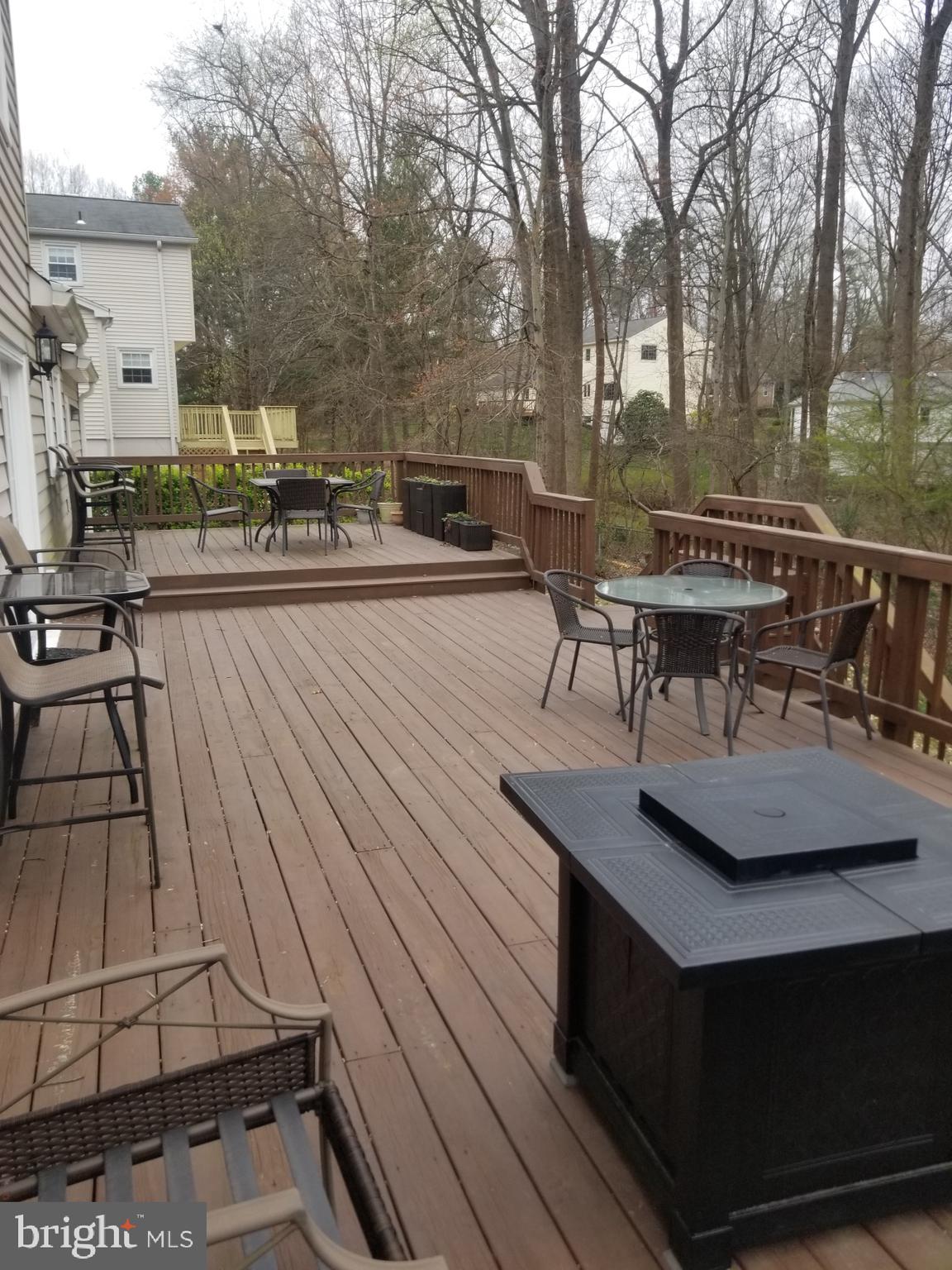 7812 Cliffside Court Springfield, VA 22153 - Photo 37 of 39 630 sq deck