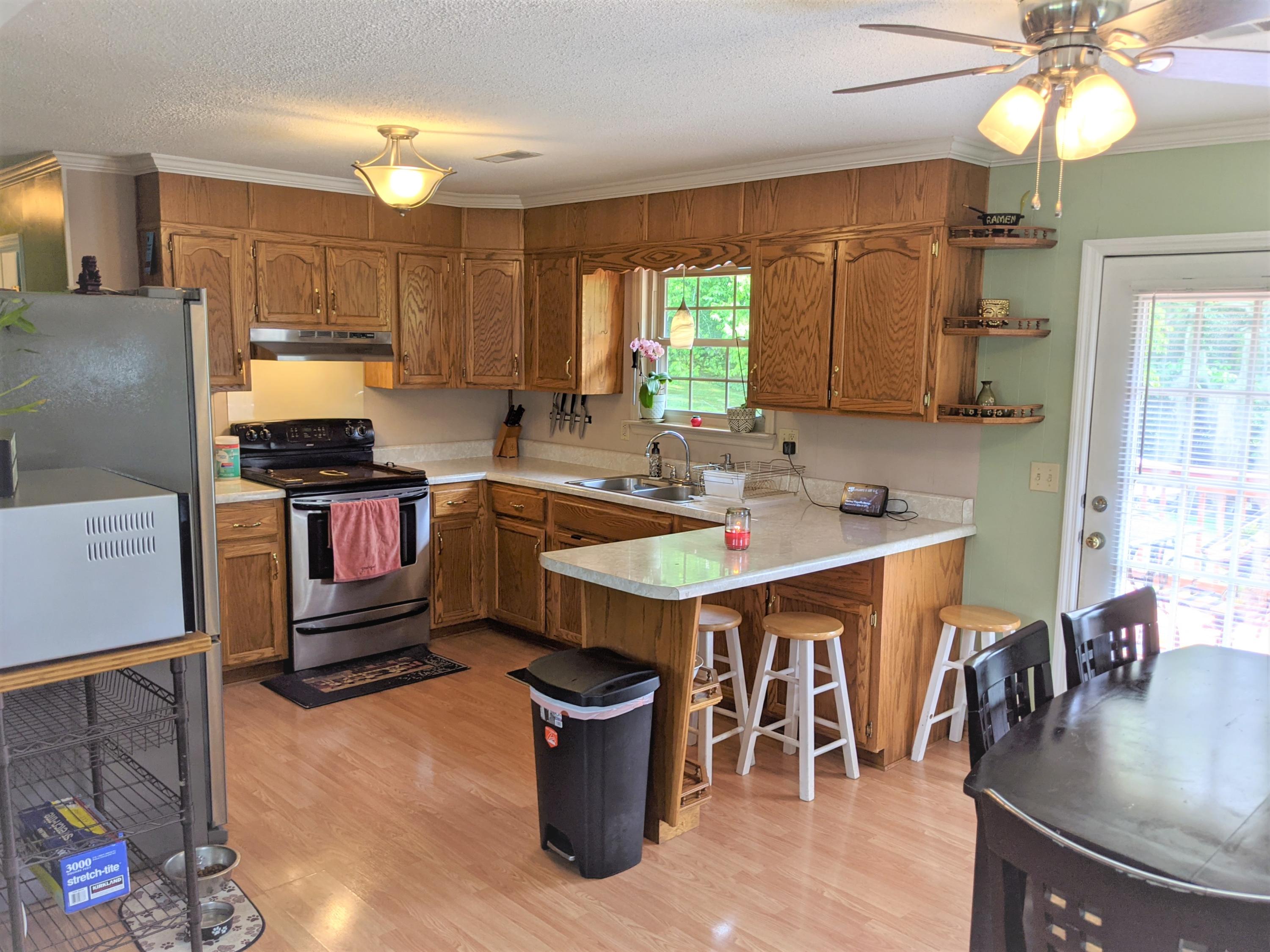 626 Corbley Road Rossville, GA 30741 - Photo 5 of 17 Kitchen
