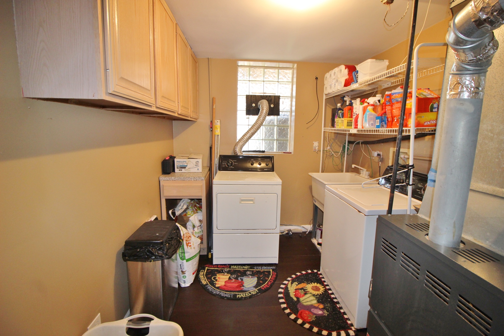 3339 South Giles Avenue Chicago, IL 60616 - Photo 12 of 38 a room with storage and utility