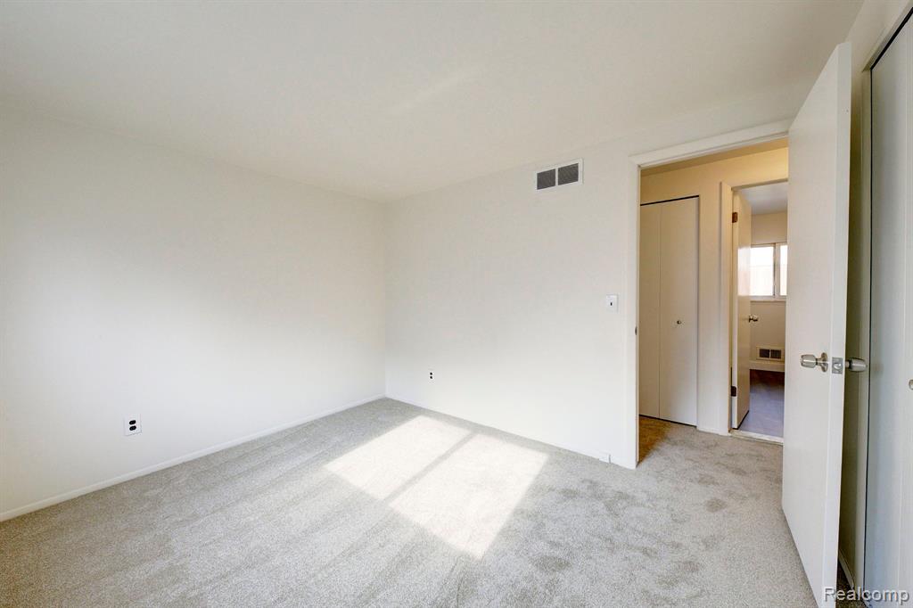 1697 Ranier Street Canton, MI 48187 - Photo 20 of 26
