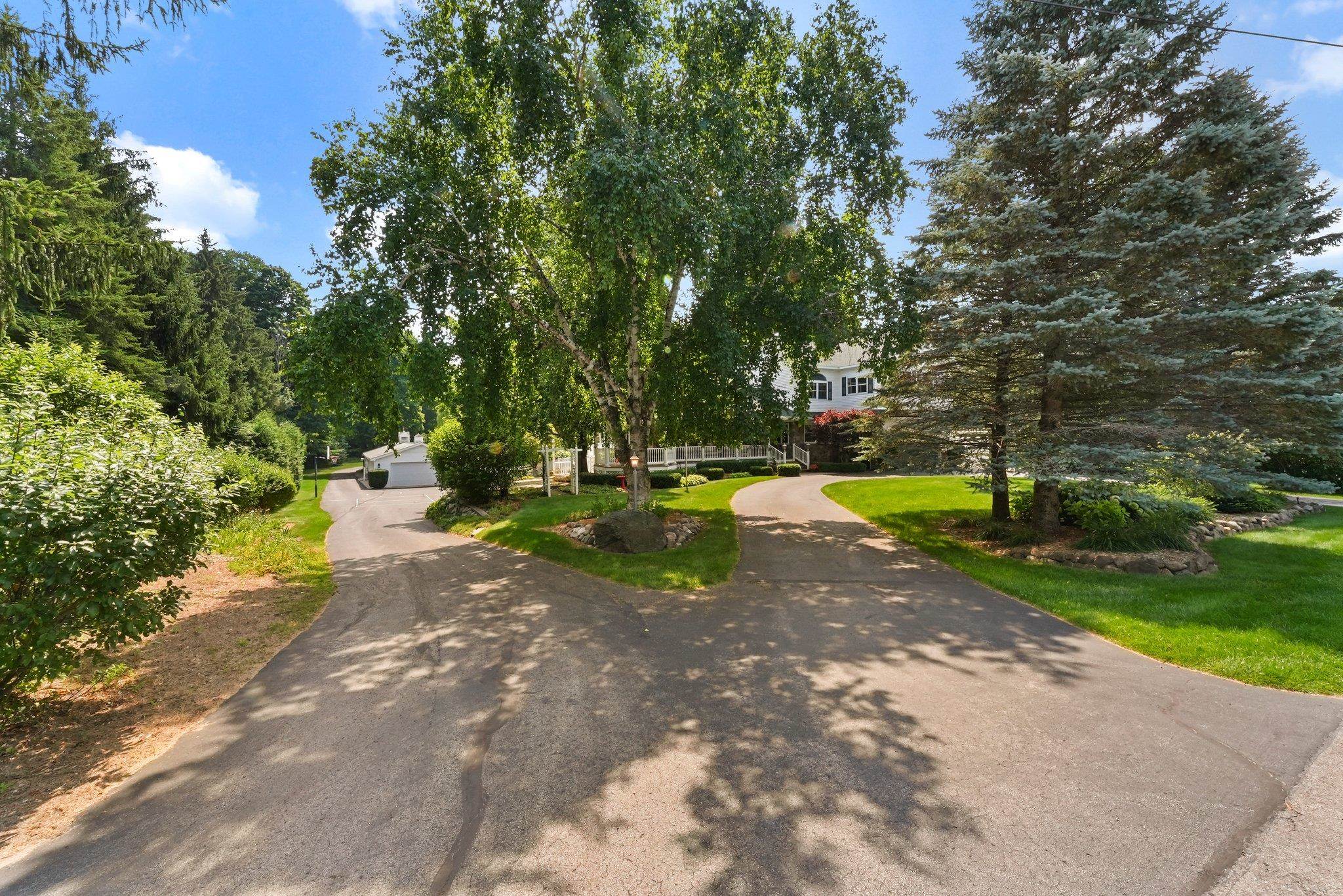 5161 Silver Pines Road Traverse City, MI 49685 - Photo 5 of 99