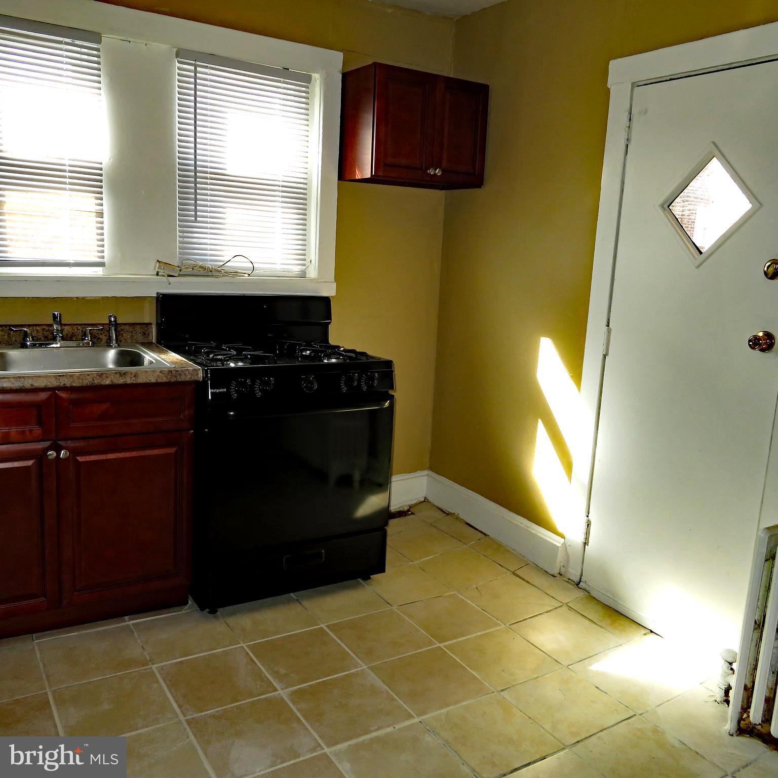 7710 Temple Road Philadelphia, PA 19150 - Photo 3 of 18