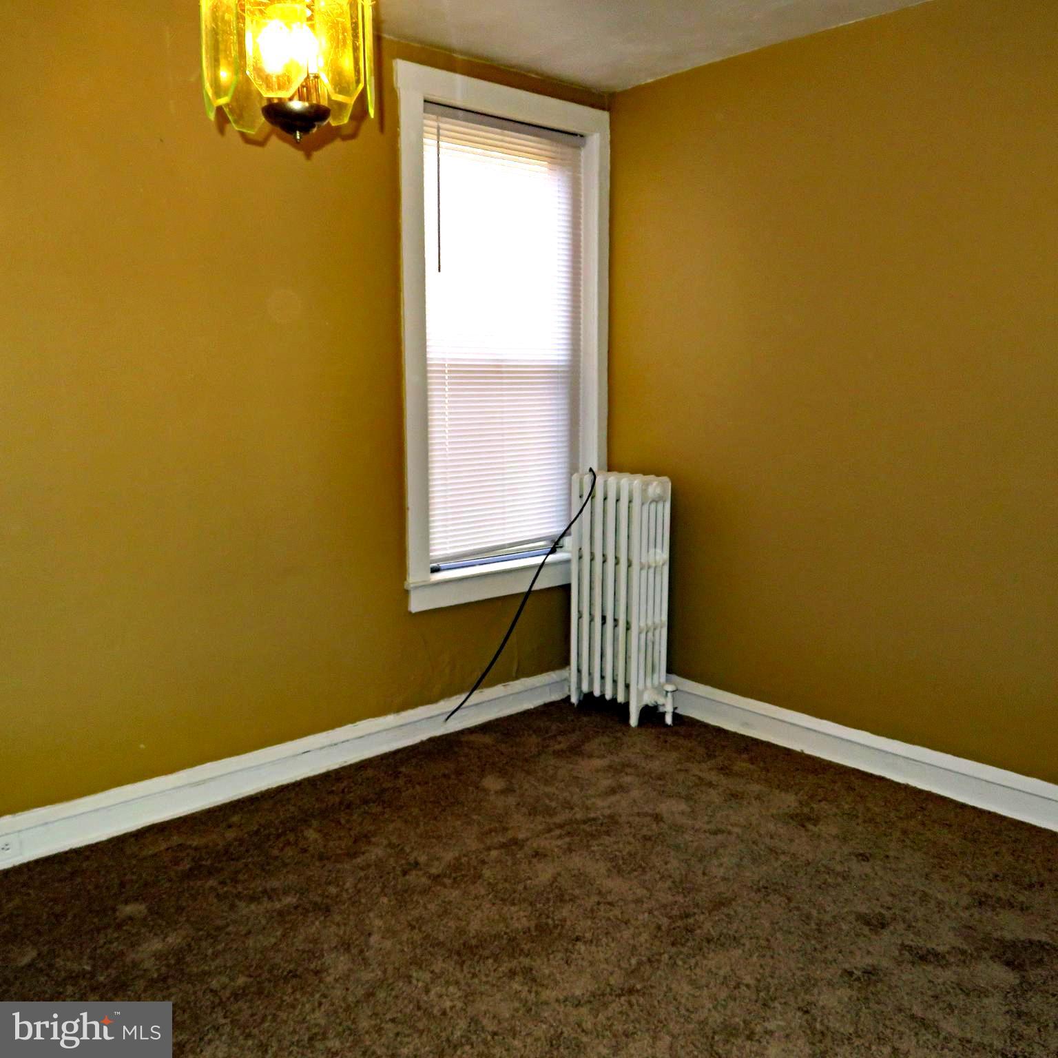 7710 Temple Road Philadelphia, PA 19150 - Photo 6 of 18 DINING ROOM