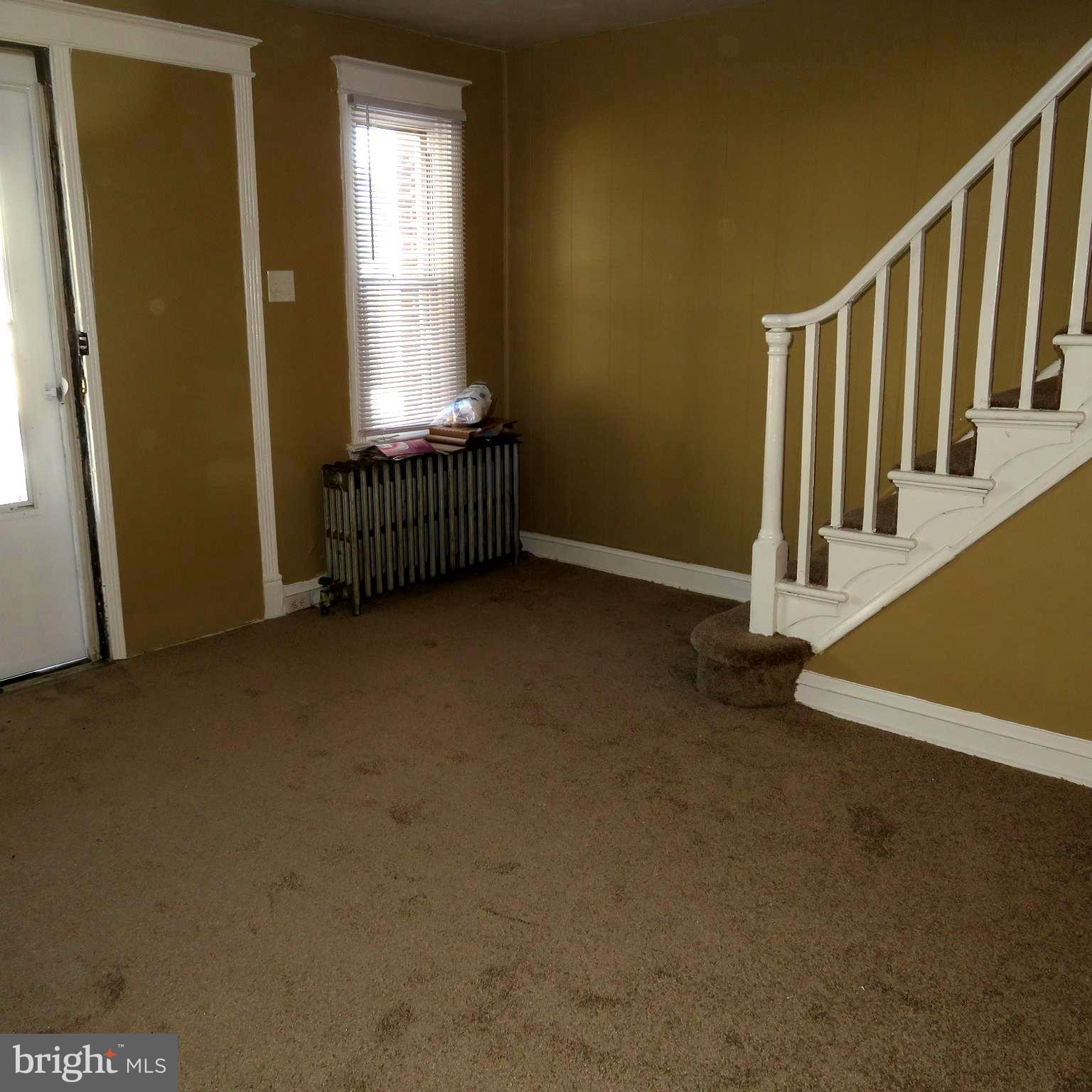 7710 Temple Road Philadelphia, PA 19150 - Photo 9 of 18 LIVING ROOM