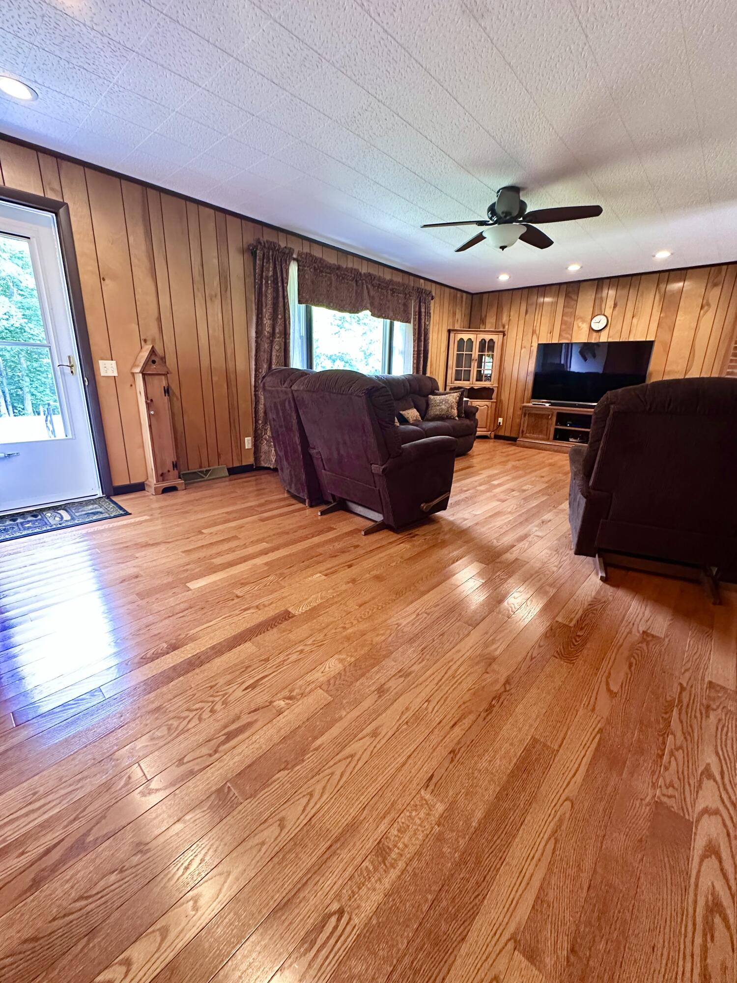 4926 Johnson Creek Road Covington, VA 24426 - Photo 13 of 40 IMG_8574