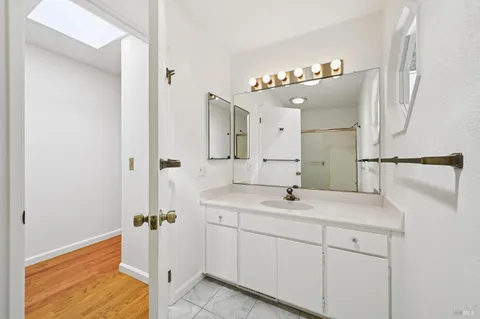 a view of empty room with floor to ceiling window