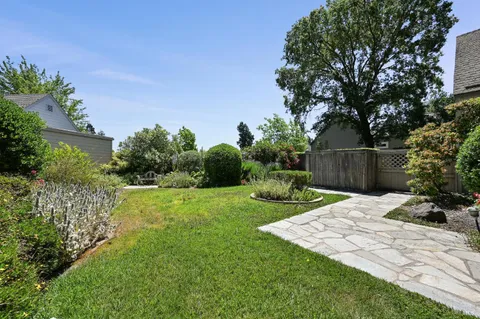 $985,000 | 110 Calle Merlot, Sonoma, CA 95476