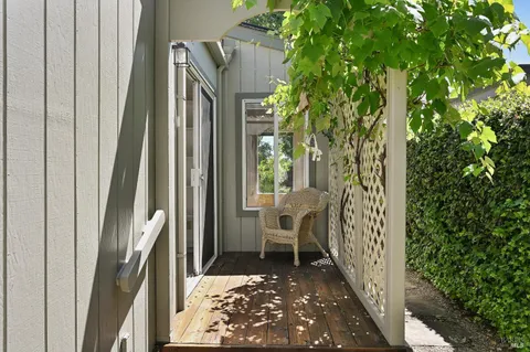 $985,000 | 110 Calle Merlot, Sonoma, CA 95476