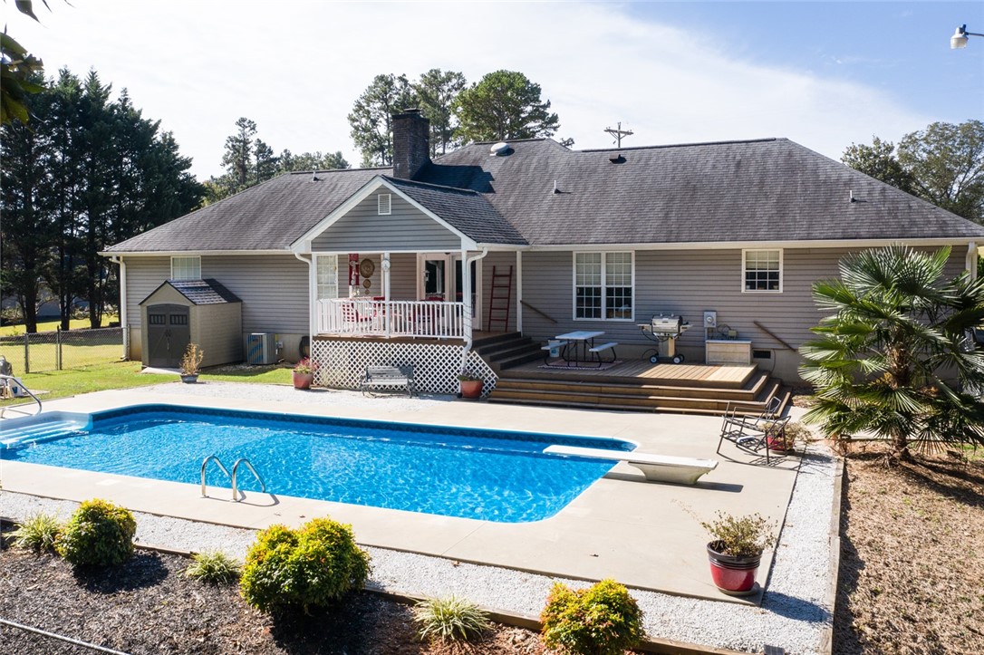 331 Radisson Road Seneca, SC 29678 - Photo 4 of 38 Gallery Image 4