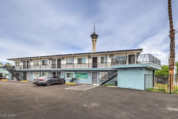 $795 | 324 West Cleveland Avenue, Unit 3, Las Vegas, NV 89102