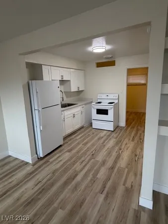 $795 | 324 West Cleveland Avenue, Unit 3, Las Vegas, NV 89102