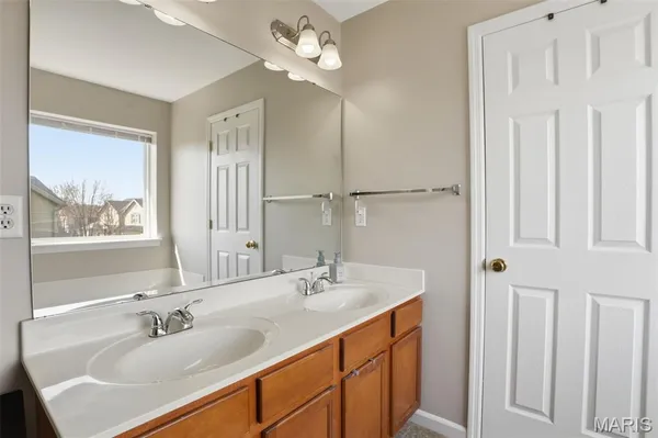 $269,000 | 510 Country Cir Drive, Lake St. Louis, MO 63367