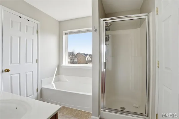 $269,000 | 510 Country Cir Drive, Lake St. Louis, MO 63367