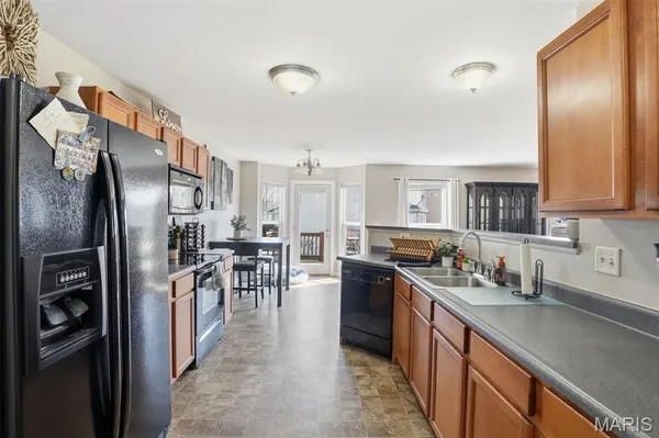 $269,000 | 510 Country Cir Drive, Lake St. Louis, MO 63367