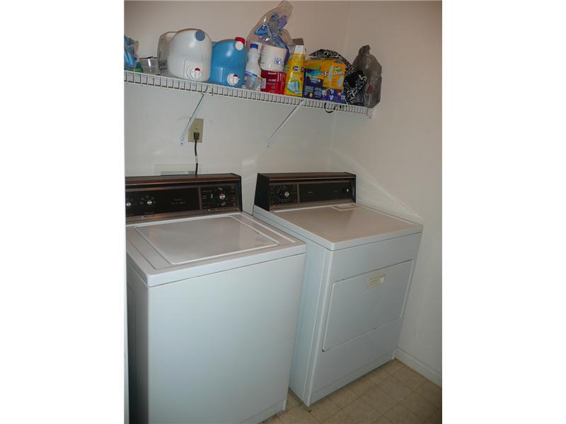 5421 Alameda Road Indianapolis, IN 46228 - Photo 13 of 16 Gallery Image 13