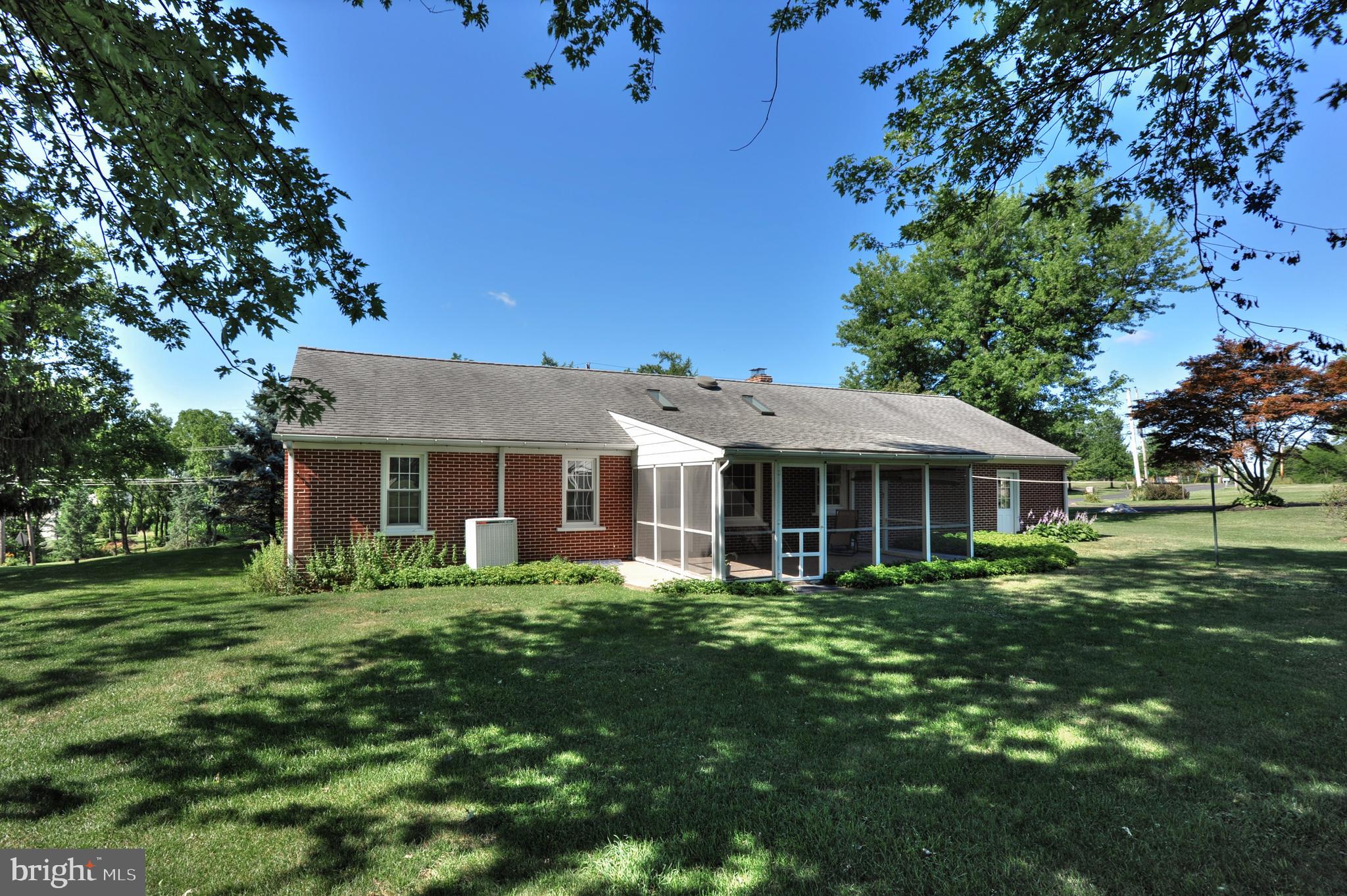 455 Landis Road Harleysville, PA 19438 - Photo 4 of 40 Gallery Image 4