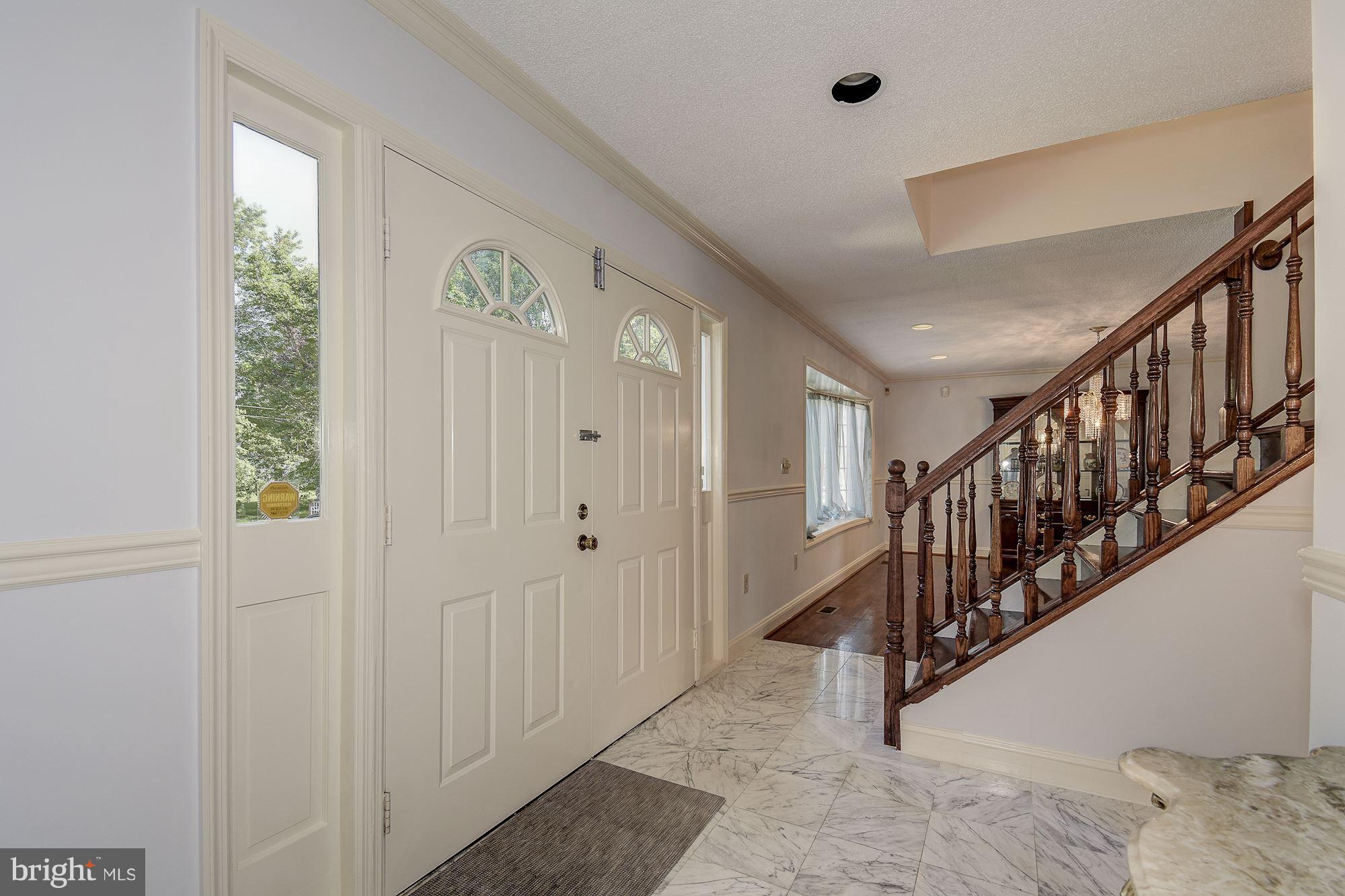 6413 Horseshoe Road Clinton, MD 20735 - Photo 8 of 30 Open Foyer with marble floors.