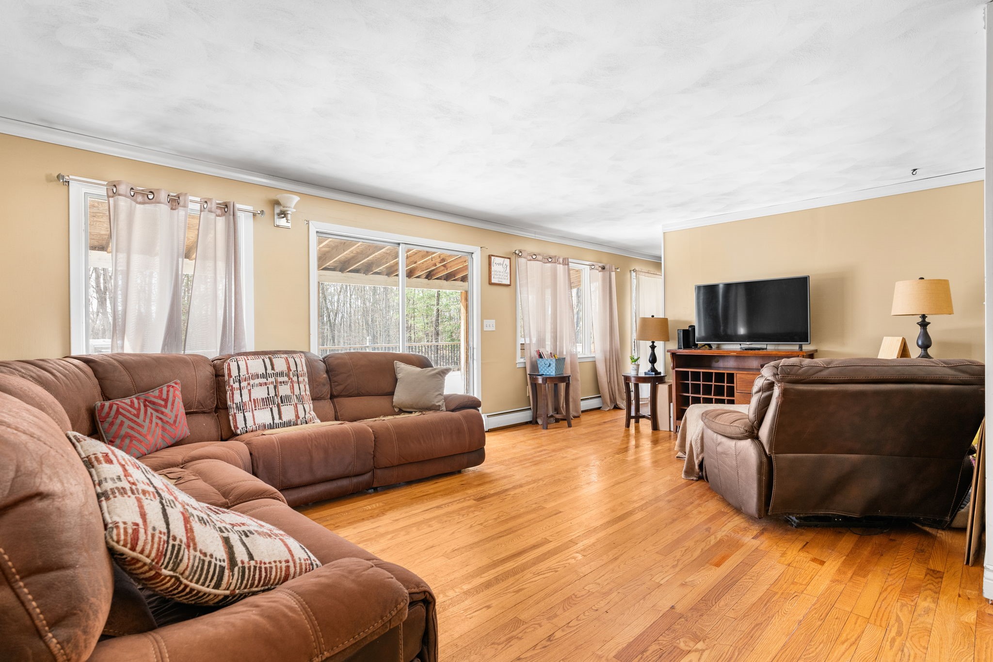 917 Forest Road Endicott, NY 13760 - Photo 6 of 29