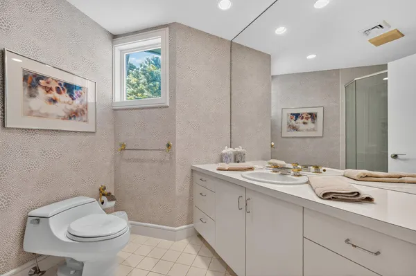 $6,850,000 | 40 Triton Way, Mashpee, MA 02649