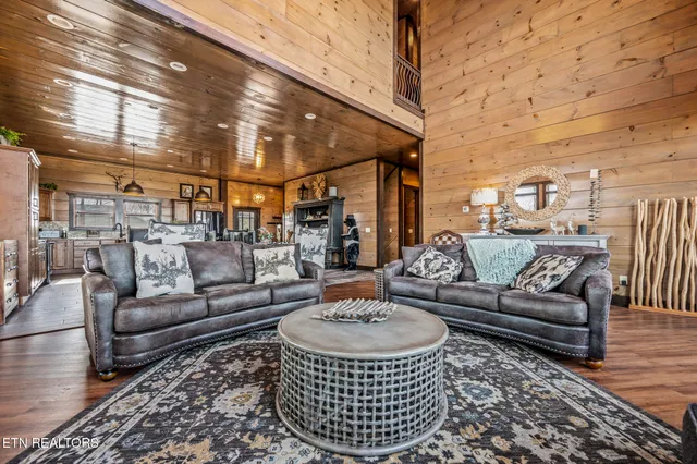 $1,899,000 | 1490 Sleepy Valley Lane, Sevierville, TN 37876