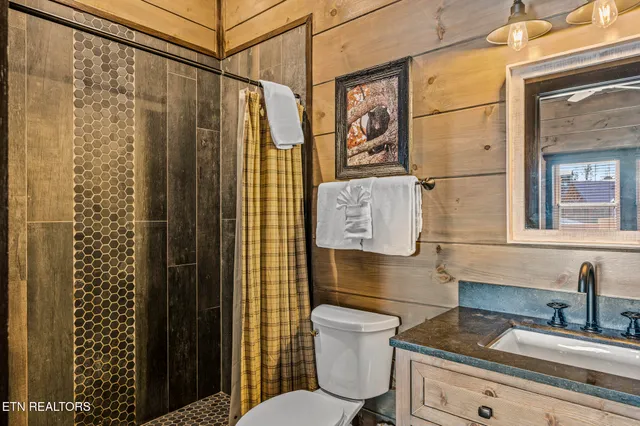 $1,899,000 | 1490 Sleepy Valley Lane, Sevierville, TN 37876