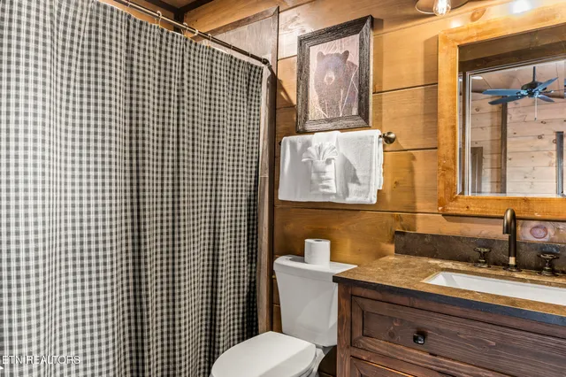 $1,899,000 | 1490 Sleepy Valley Lane, Sevierville, TN 37876