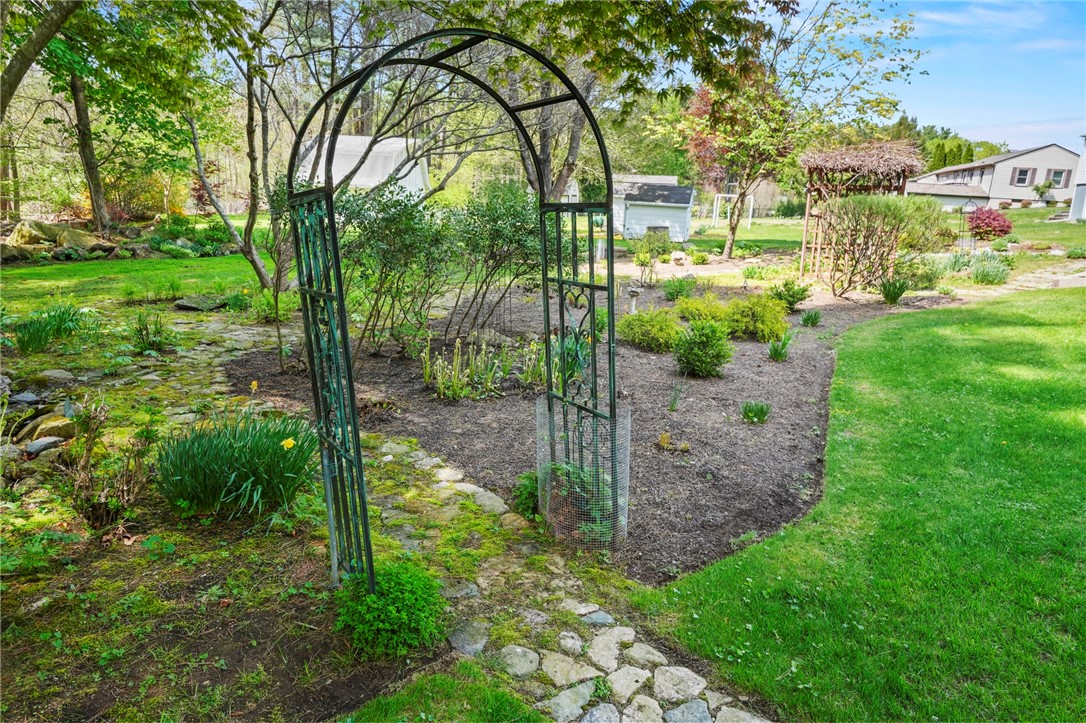 23 Pinecrest Road Scituate, RI 02857 - Photo 30 of 31