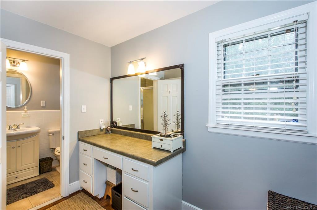 7151 Thermal Road Charlotte, NC 28211 - Photo 18 of 23 Gallery Image 18