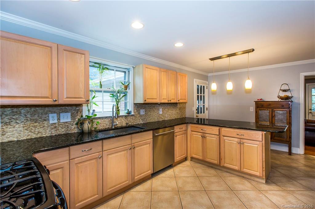 7151 Thermal Road Charlotte, NC 28211 - Photo 7 of 23 Gallery Image 7