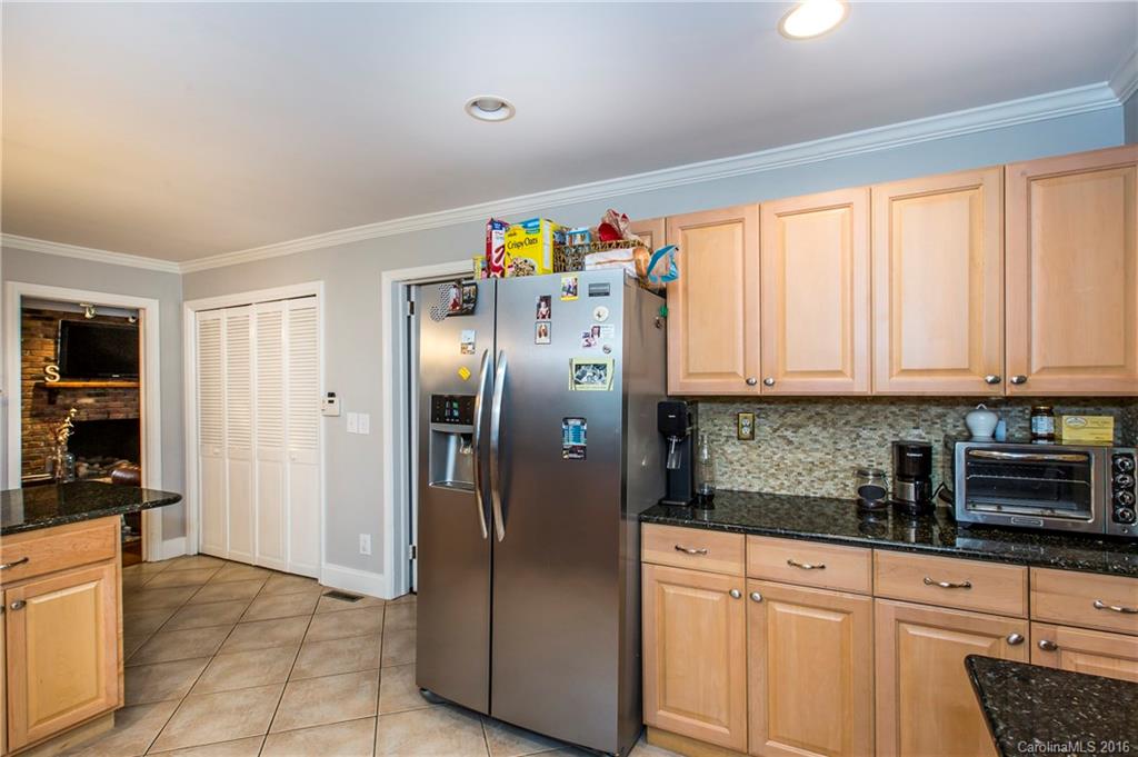 7151 Thermal Road Charlotte, NC 28211 - Photo 10 of 23 Gallery Image 10