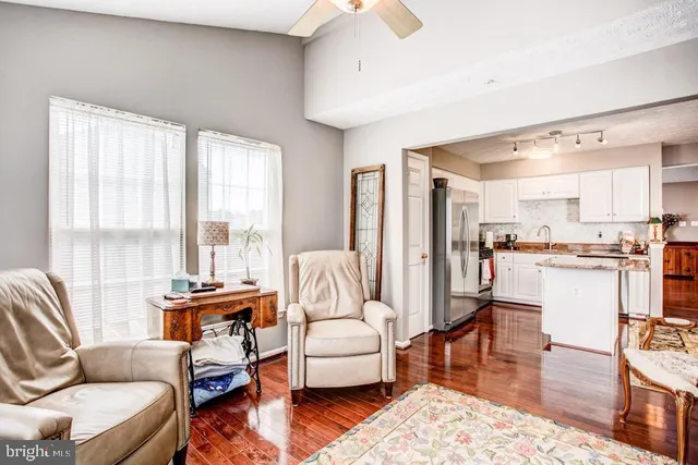 $2,950 | 5036 Finsbury Road, Baltimore, MD 21237