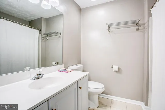 $2,950 | 5036 Finsbury Road, Baltimore, MD 21237