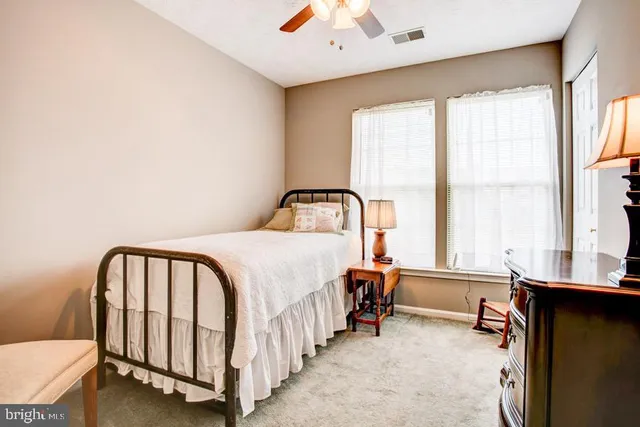 $2,950 | 5036 Finsbury Road, Baltimore, MD 21237