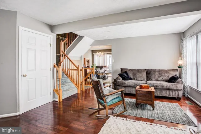 $2,950 | 5036 Finsbury Road, Baltimore, MD 21237