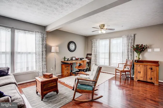 $2,950 | 5036 Finsbury Road, Baltimore, MD 21237