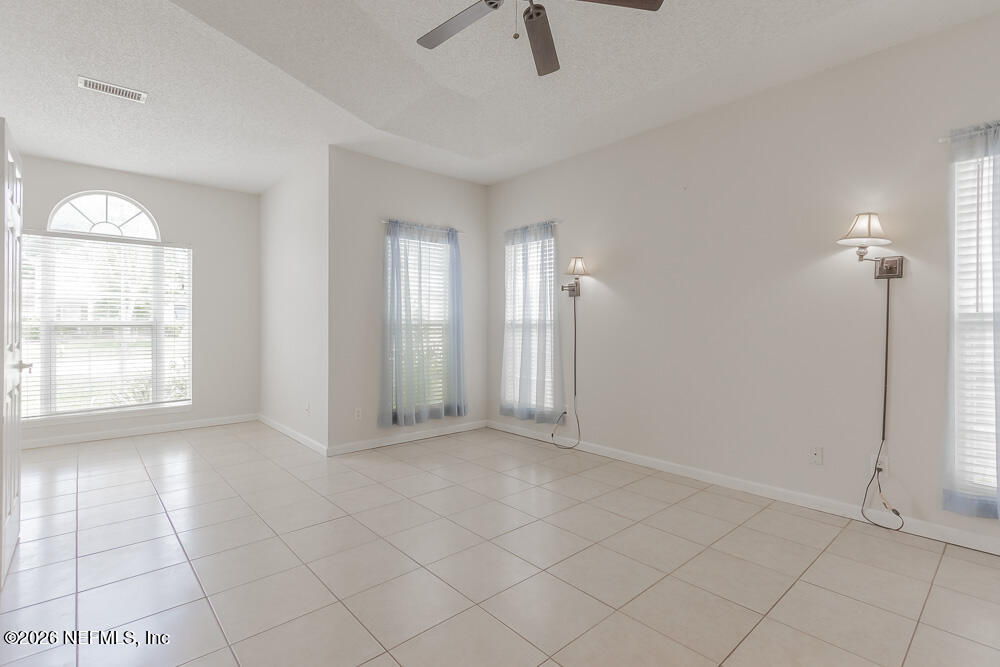 1942 Derringer Road Jacksonville, FL 32225 - Photo 21 of 44 20250526_derringer_rd_8104