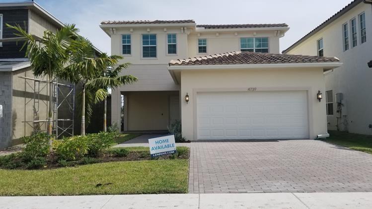 4739 Saddle Ranch Road, Unit 216 Lake Worth, FL 33467 - Photo 1 of 7 Exterior