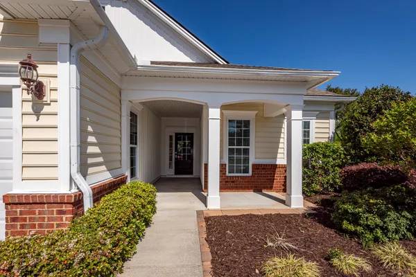 $369,000 | 318 Oyster Bay Drive, Summerville, SC 29486
