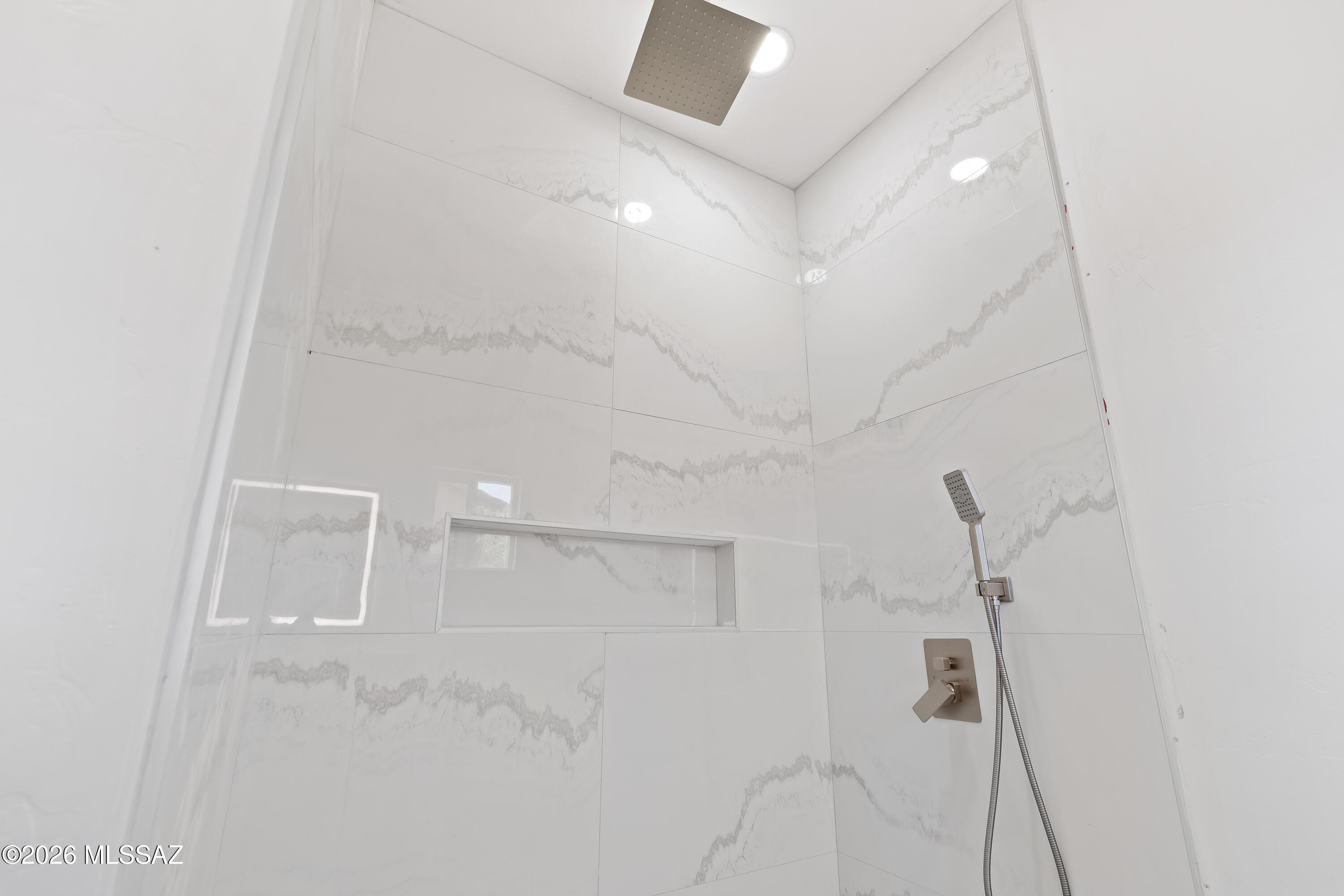 1708 Camino Rivera Rio Rico, AZ 85648 - Photo 20 of 29 2 Interiors-16