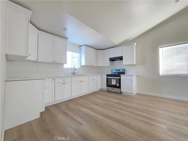 $3,350 | 7317 Ensign Avenue, Sun Valley, CA 91352