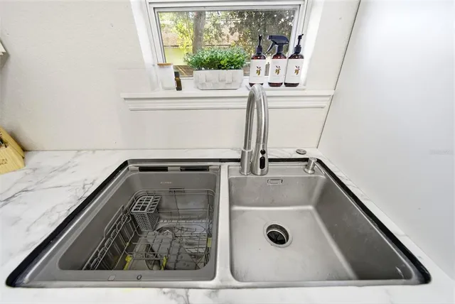 $474,000 | 764 West Comstock Avenue, Winter Park, FL 32789