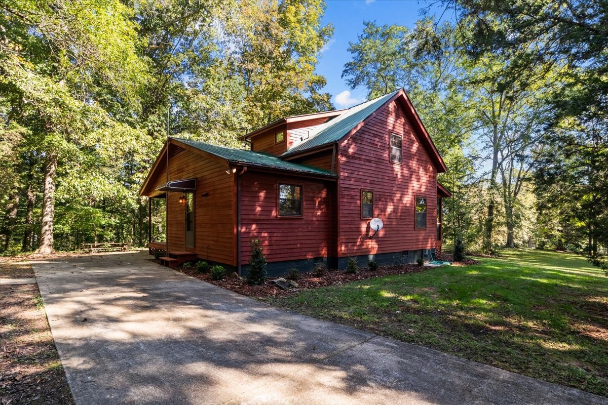 13041 Bakerville Road Waverly, TN 37185 - Photo 27 of 49 Gallery Image 27