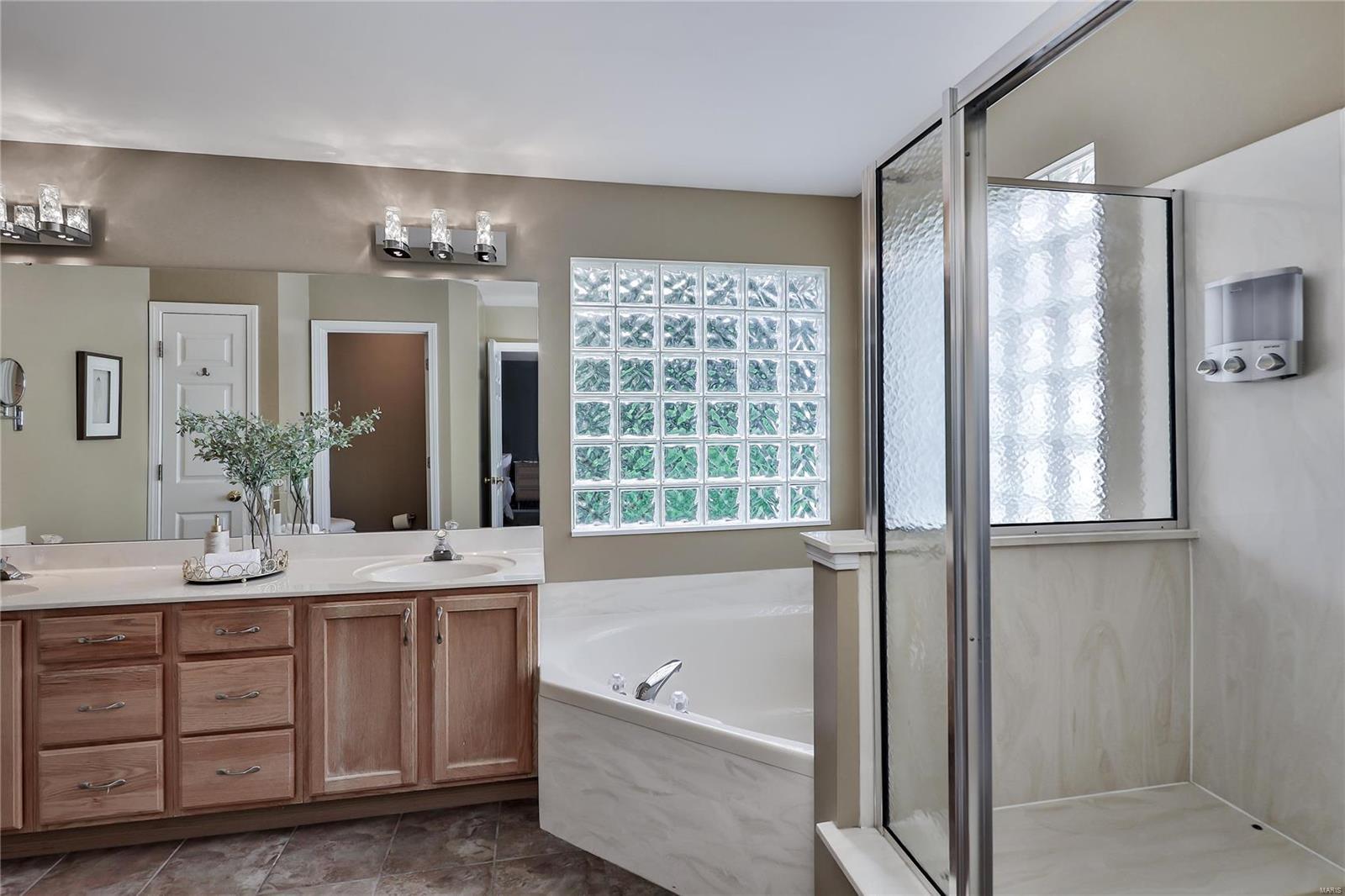 1362 Arbor Bluff Circle Ballwin, MO 63021 - Photo 22 of 33 Gallery Image 22