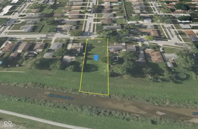 $119,999 | 649 River Drive, Munster, IN 46321