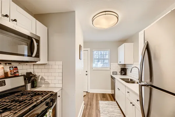 $2,100 | 6108 Calmar Cove, Unit B, Austin, TX 78721