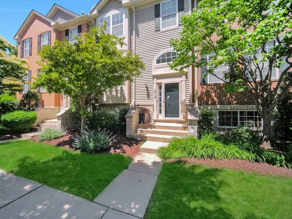 $399,900 | 219 Willow Boulevard, Unit 1202B, Willow Springs, IL 60480
