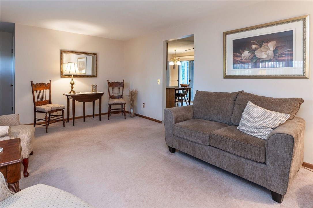 65 Masthead Way Henrietta, NY 14467 - Photo 4 of 34