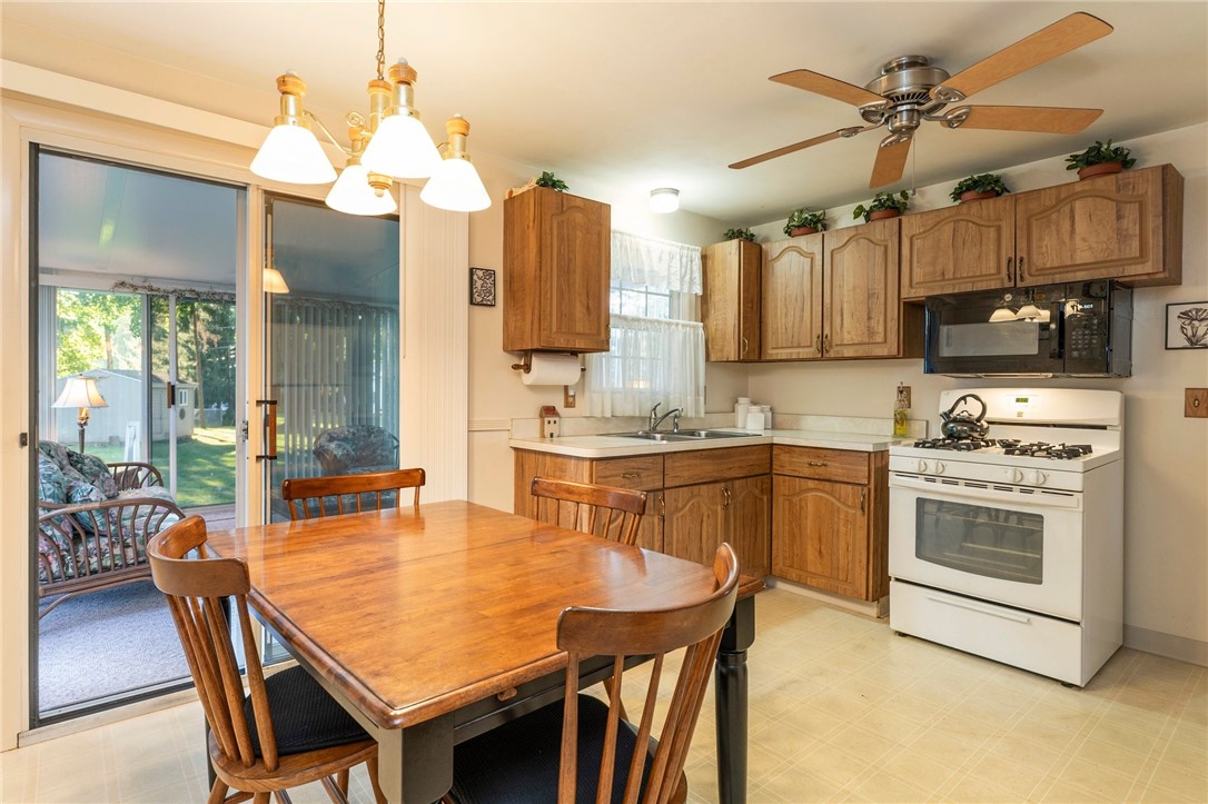 65 Masthead Way Henrietta, NY 14467 - Photo 6 of 34